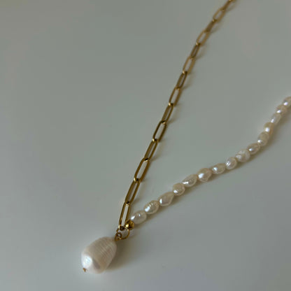 Modèle unique - Collier asymétrique perles d’eau douce